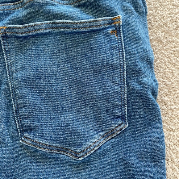 Madewell l0” HIGH-RISE SKINNY JEANS, EARDLEY WASH. Size 31P, worn. Super comfy - Picture 12 of 12